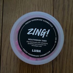 Lush Zing! Mouthwash Tabs - Pink Refreshment